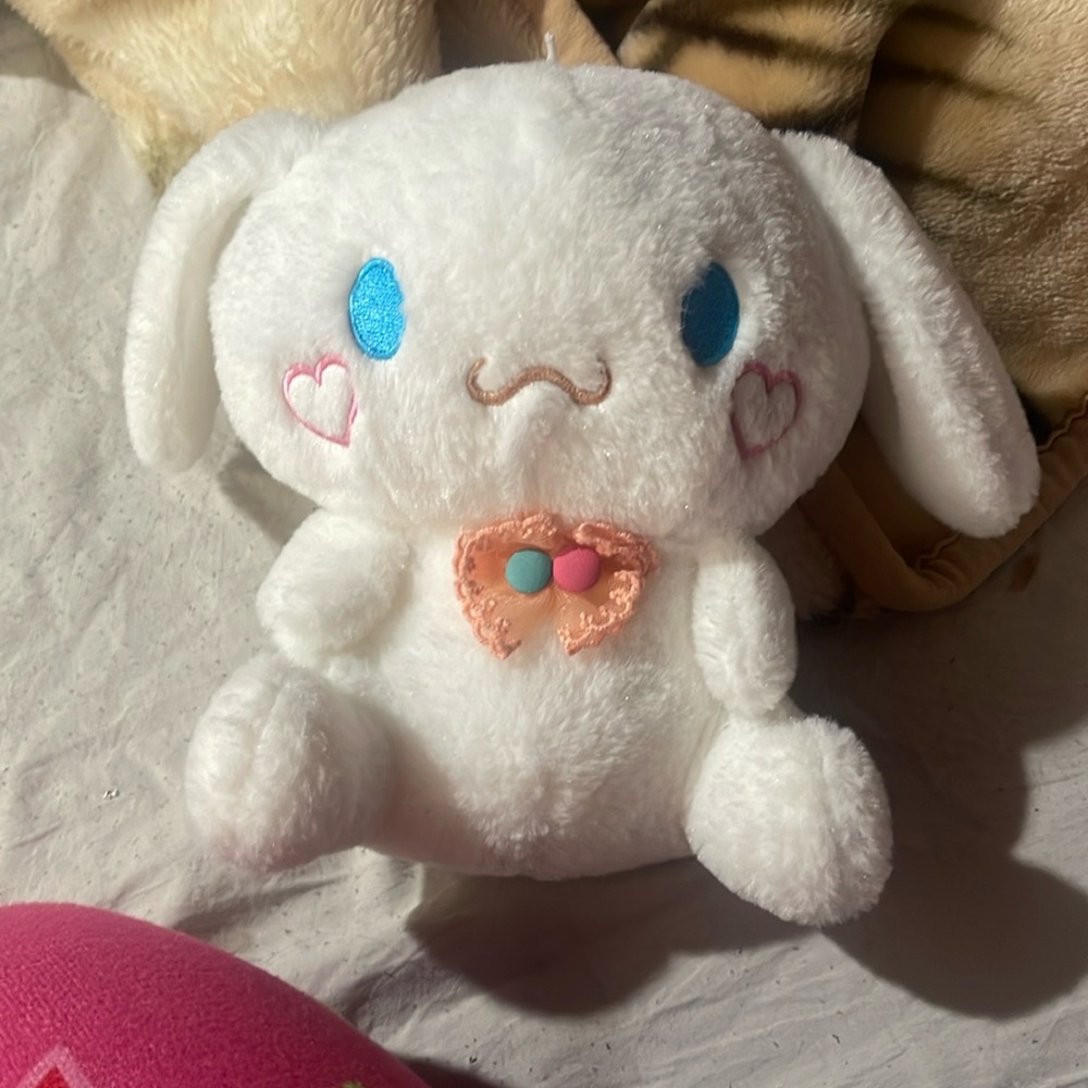 Hello kitty plushh